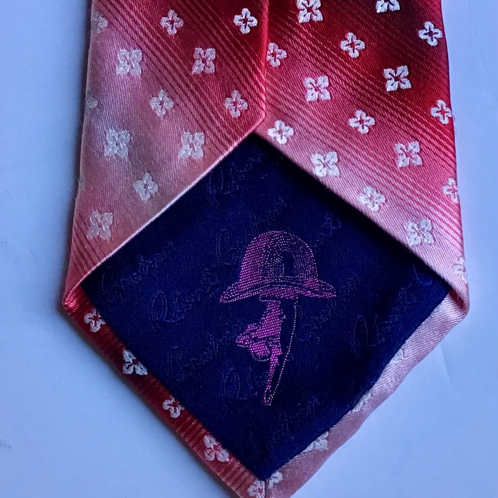 ROBERT GRAHM lovely shades of red striped Silk Tie made in Los Angeles